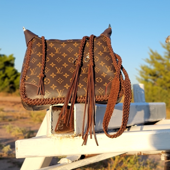 Refurbished LV Crossbody Purse- Hand Braided Leather Accent - Picture 3 of 8